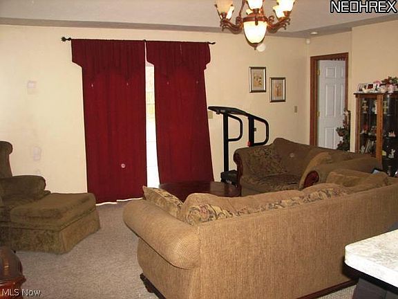 4th image of 3035 Surf Ave
