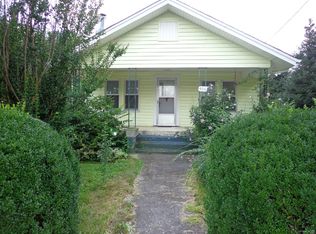 406 Dennis Cove Rd, Hampton, TN 37658