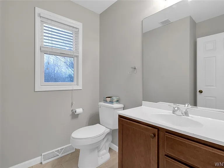940 Reserve Rd — Photo 15