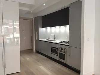 Rented by R New York