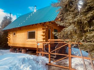 1524 Whistling Swan Dr, Fairbanks, AK 99712