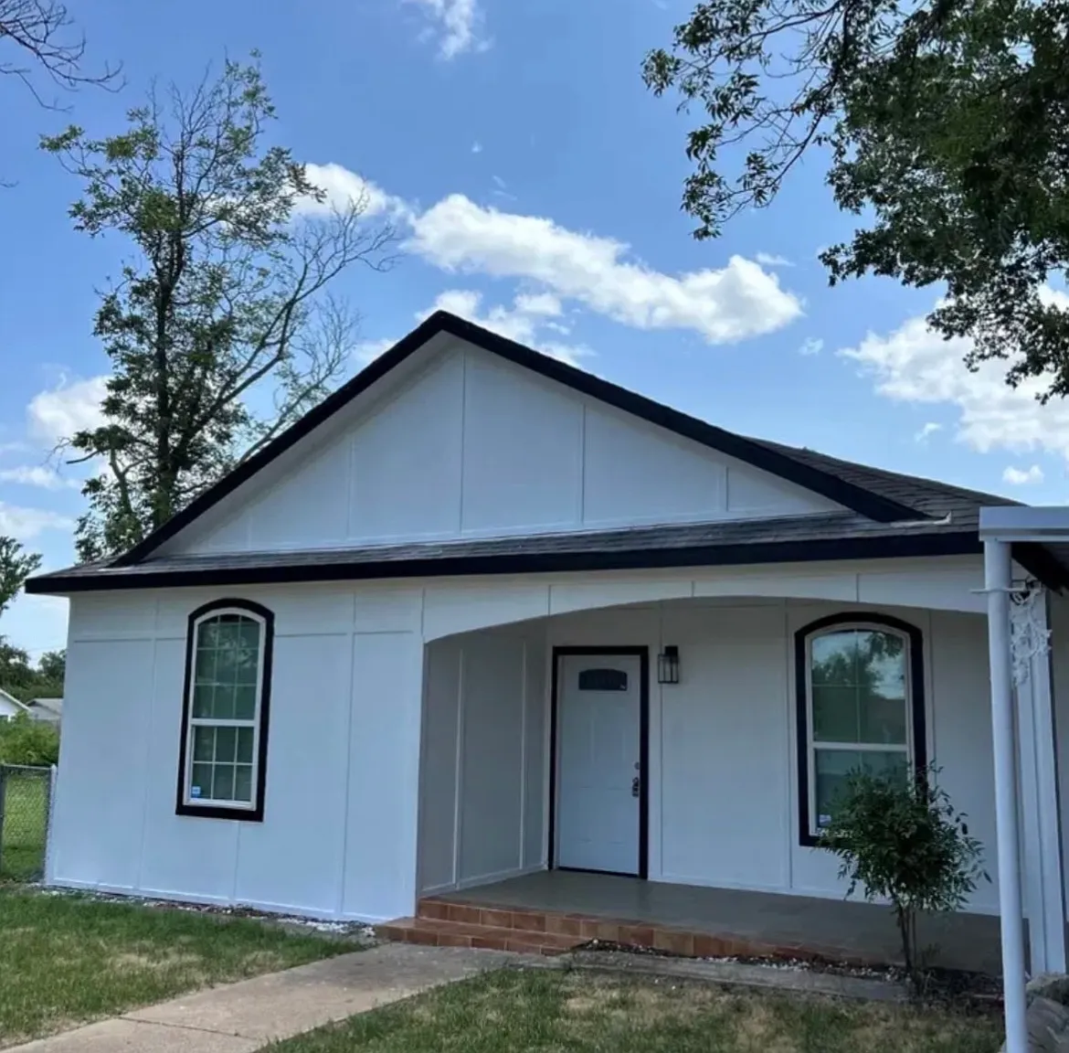 3 bed, 1440 sqft, $1,200 — Photo 1