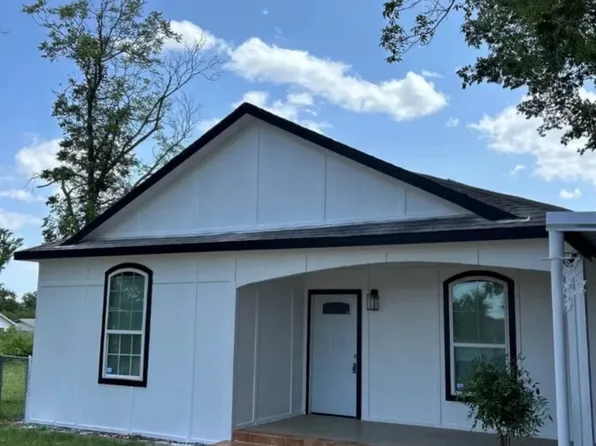 321 Pine St, Ranger, TX 76470