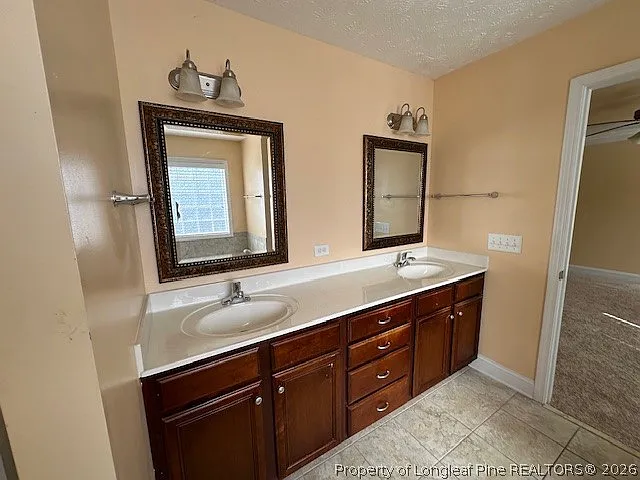 1920 Abbeydale Ln — Photo 15