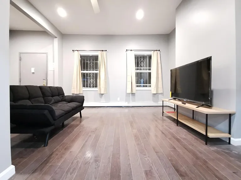76 Storms Ave #2 — Photo 19