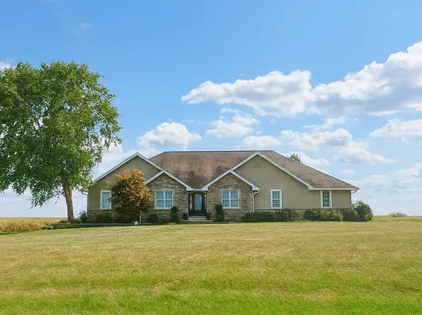 197 NW 850th St, White Hall, IL 62092