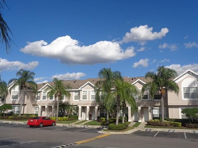 1st image of 345 Kensington Lake Cir