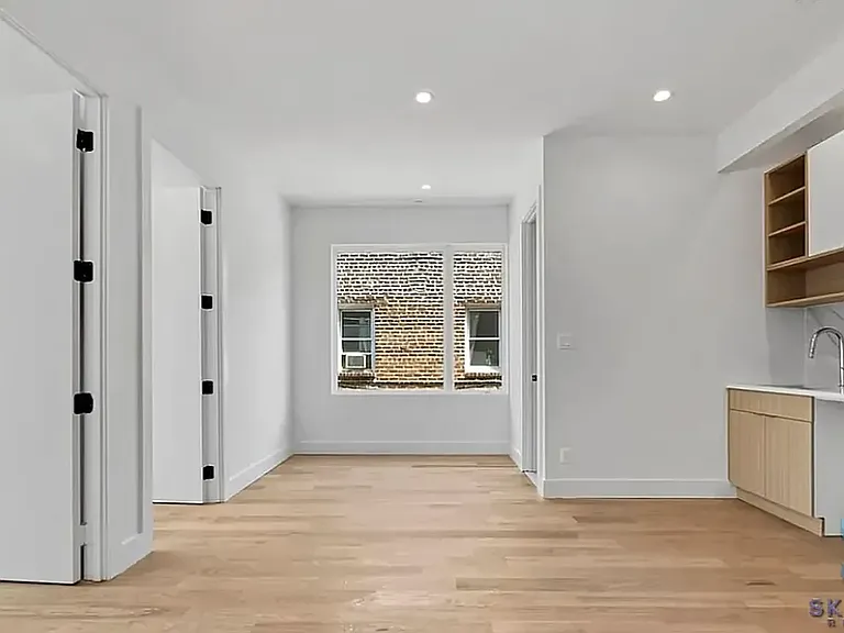 408 Hawthorne St #4B — Photo 6