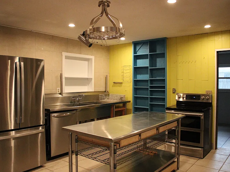 Restaurant Style Kitchen