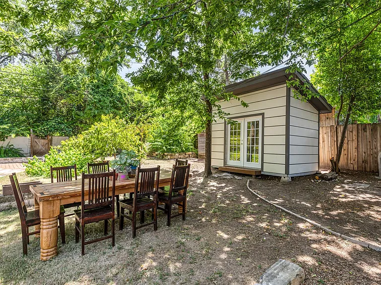 1208 Fairwood Rd — Photo 38