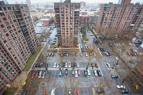 Rented by Olnick Organization | media 9