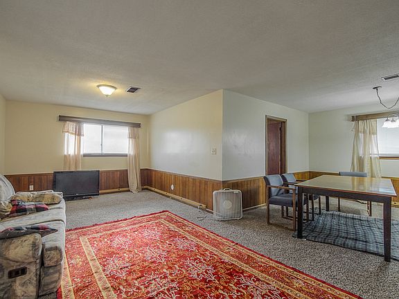 5th image of 1110 N 47th St