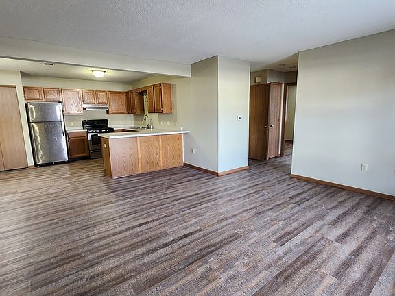 2nd image of 301-315 Oneil St #305
