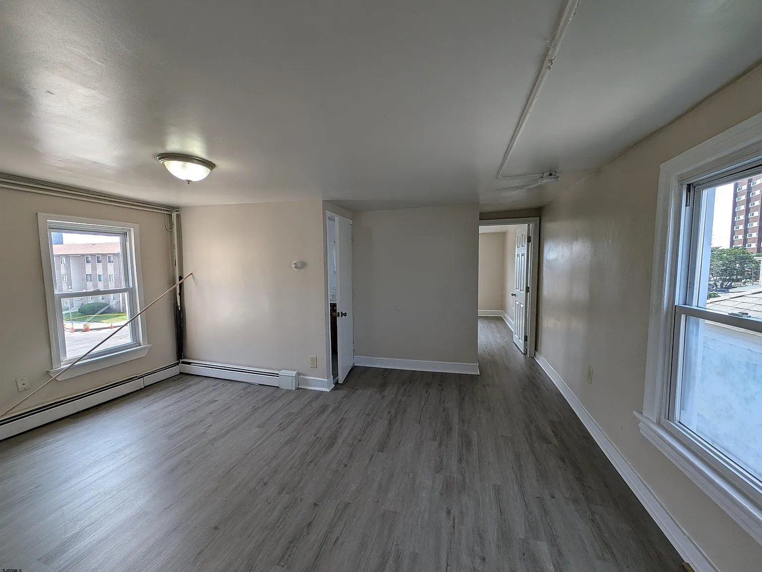 203 N South Carolina Ave — Photo 3