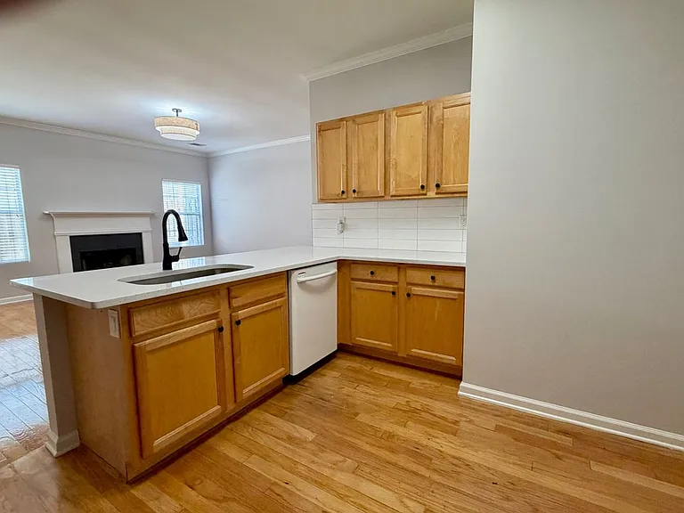 4216 Rogers Creek Ct — Photo 8