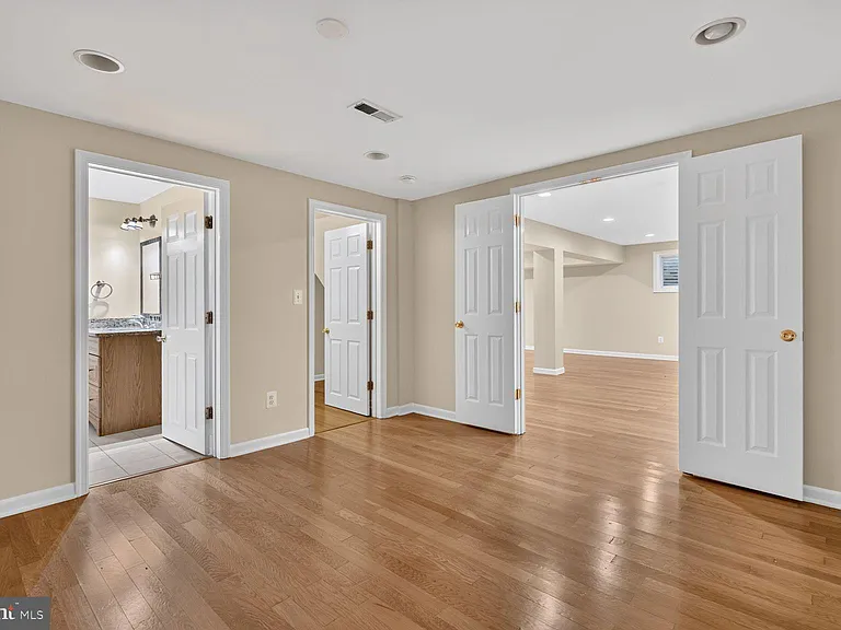 3615 Devilwood Ct — Photo 32