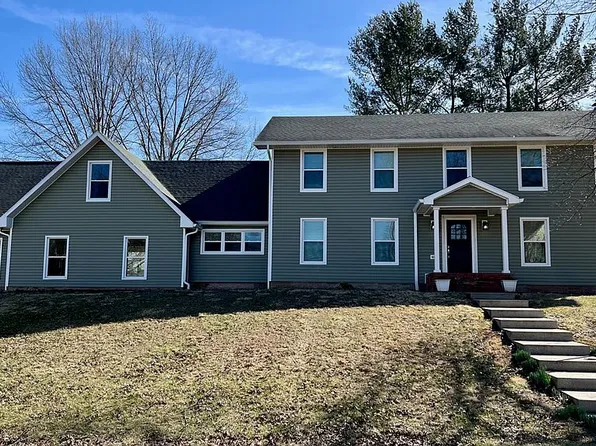 160 Partridge Dr, Russell, KY 41169