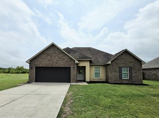 1150 Bridgetowne Ln, Breaux Bridge, LA 70517