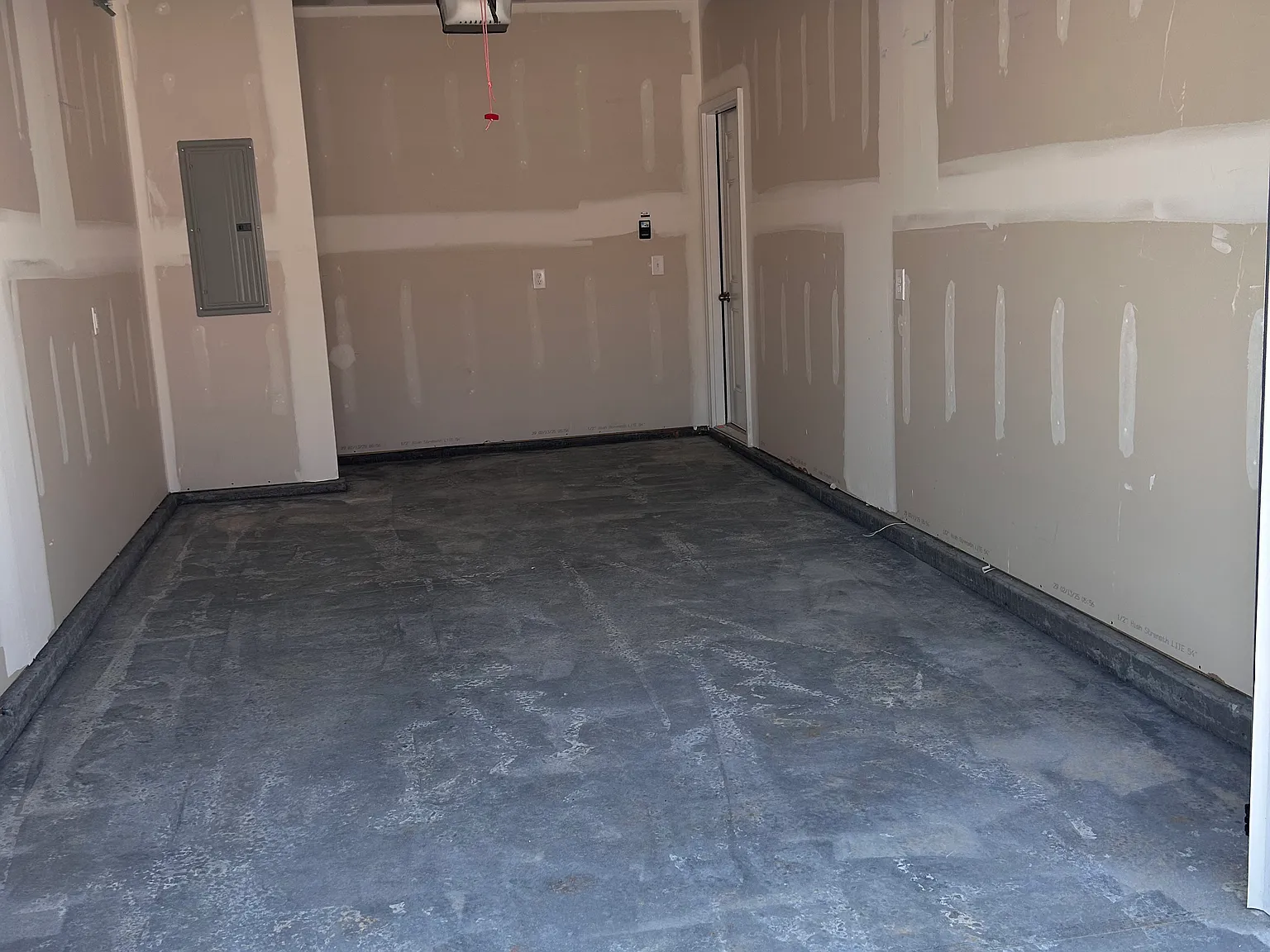 3 bed, 2.5 bath, 1381 sqft, $1,900 — Photo 4