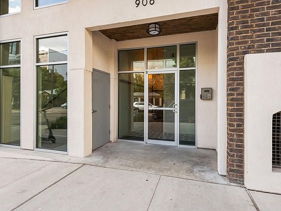 3rd image of 908 Nueces St Unit 21