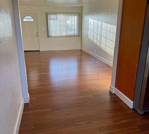 5th image of 461 W Sunset Blvd #461