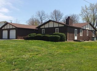 1415 N Walnut Rd E, Iola, KS 66749