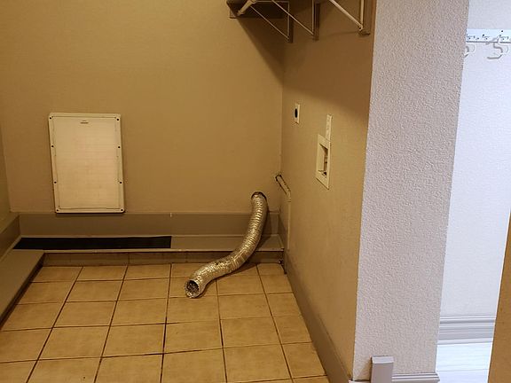 5th image of 2717 W Harvard Ave