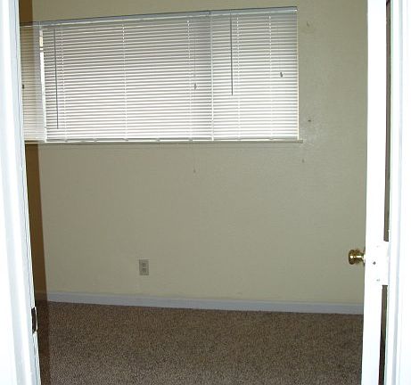 5th image of 2928 Peachtree Dr Unit 1