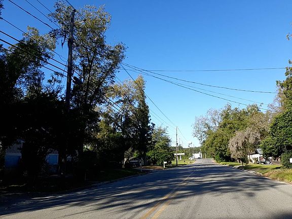 4th image of 304 W Avera Ave