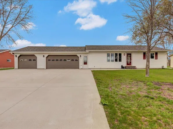 34 Anjo Dr, Sauk Centre, MN 56378