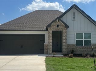 124 Little Green Trl, Jarrell, TX 76537