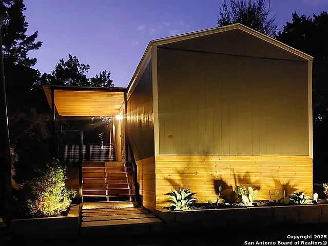1230 Greenbriar — Photo 5