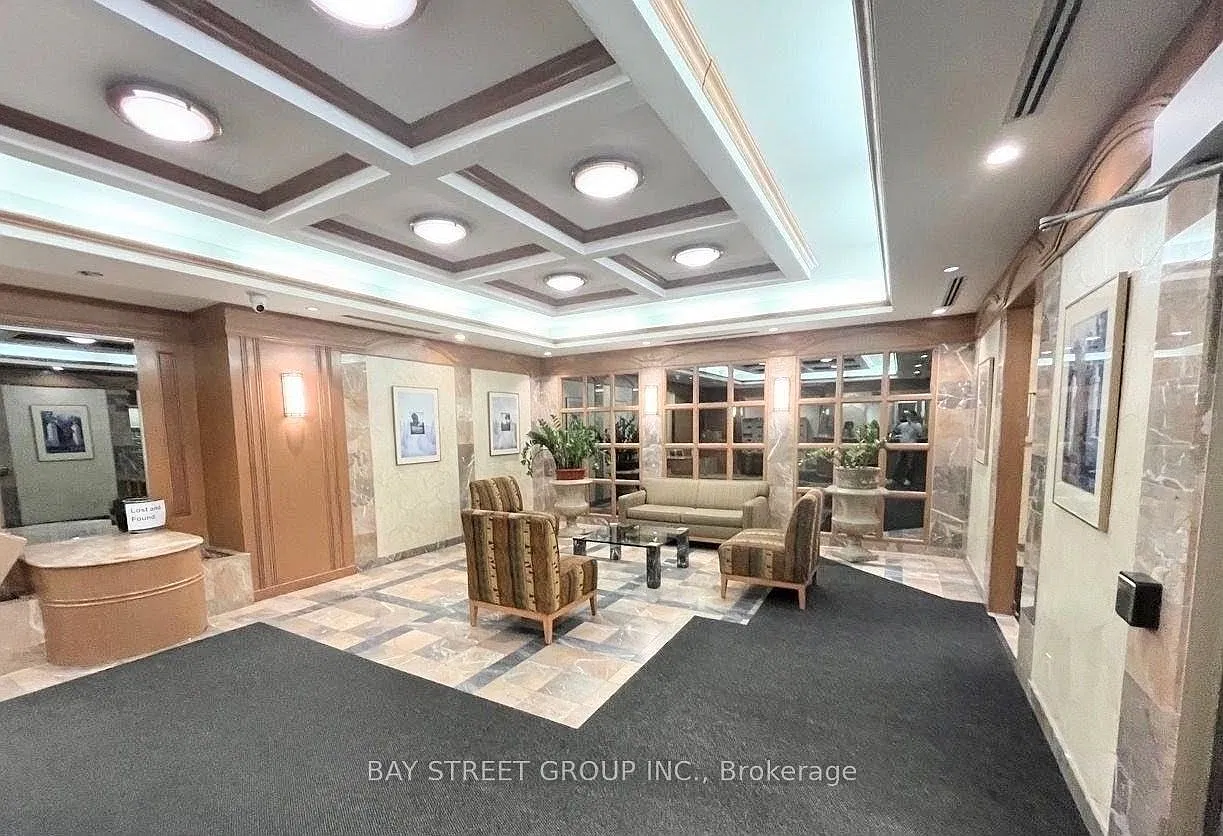 25 Grenville St — Photo 4