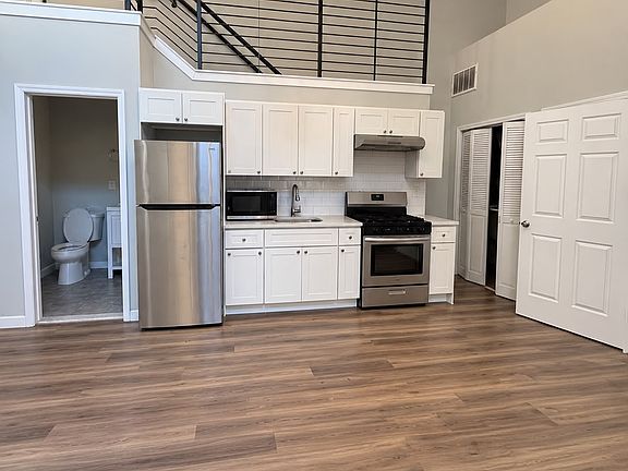 2nd image of 175 Godwin Ave Floor 2
