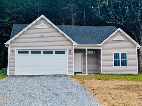 104 Pebble Rd, Rustburg, VA 24588