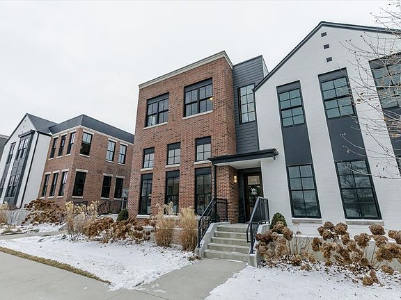 3rd image of 419 Main St