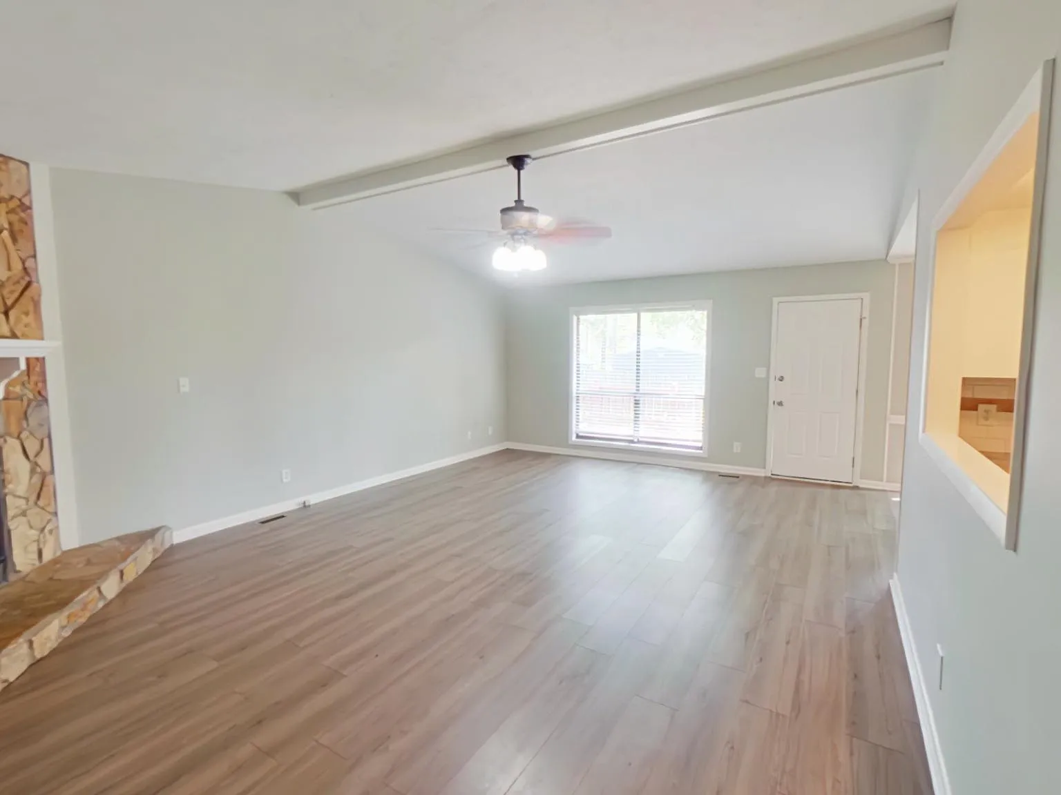 3 bed, 1400 sqft, $1,675 — Photo 3
