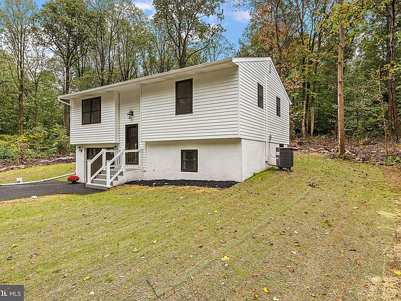 5th image of 117 Debbie Dr