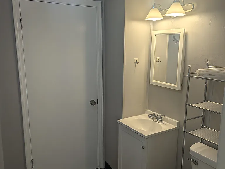 761 E 3rd St #2 — Photo 8