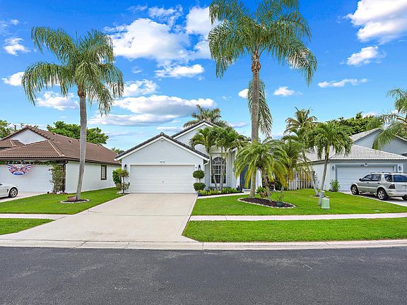 2nd image of 1875 Oak Berry Circle