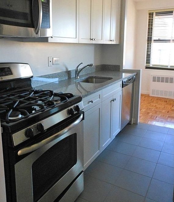 1st image of 70 W 95th St APT 15H