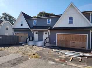 39 Clinton St #1, Waltham, MA 02453