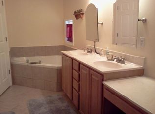 312 Oak Hills Pkwy, Greeneville, TN 37743