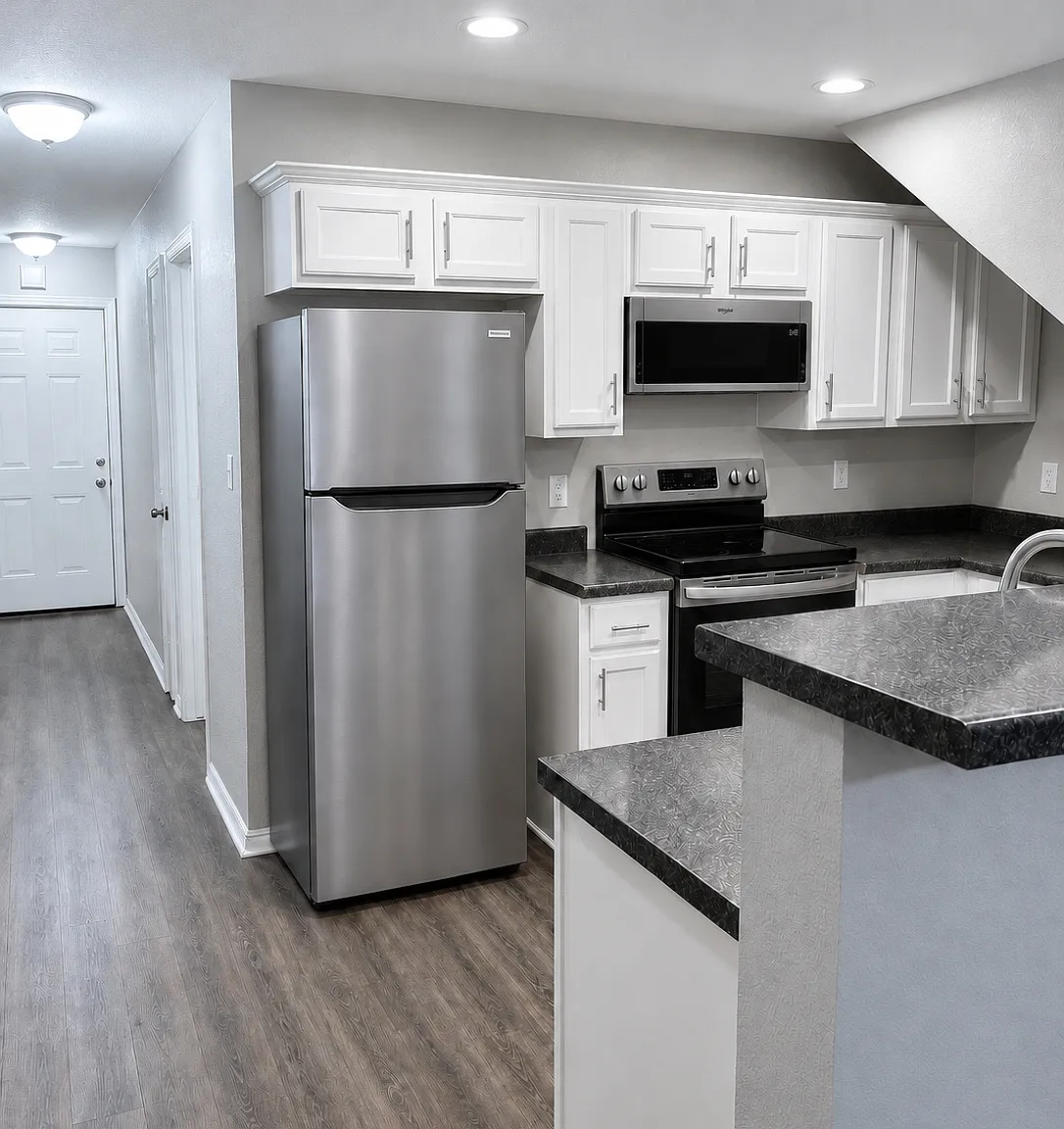 3 bed, 1307 sqft, $1,695 — Photo 2