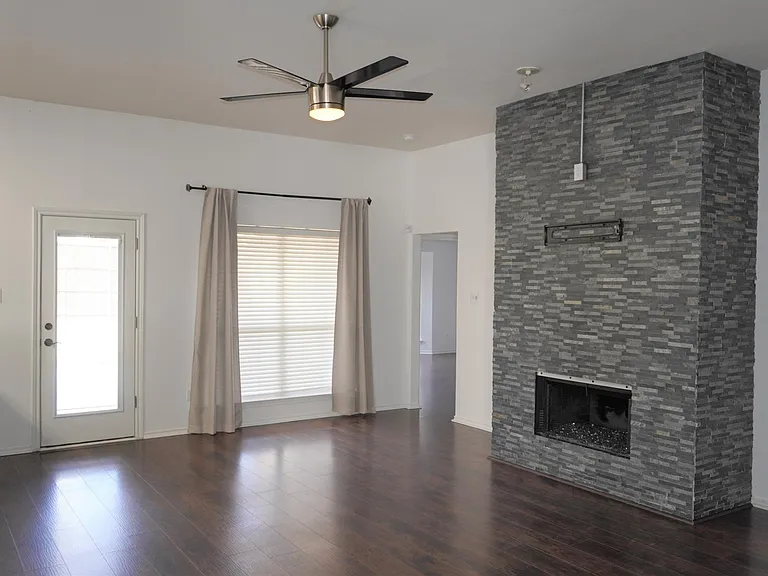 3107 Wildflower Way — Photo 11