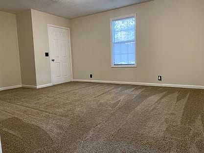 3rd image of 365 Creekwood Ct #1