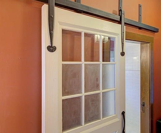 3rd image of 44 Essex St #1
