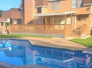 1414 Elk River Rd, Houston, TX 77090