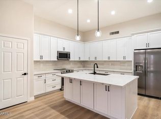 861 N Soho Pl, Chandler, AZ 85225