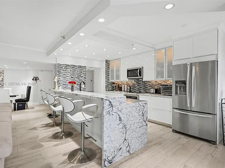 300 Three Islands Blvd #Penthouse 3A — Photo 29